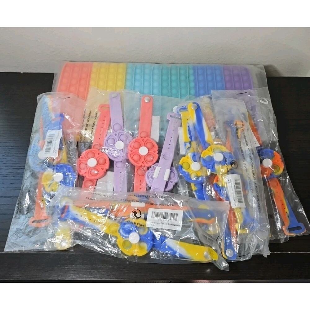 15 Pc Pop Bracelets & 16" Mat Bubble Fidget Toys Party Favor Stress Relief